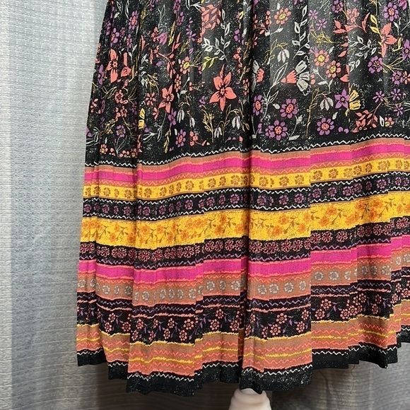 AMERICAN RAG SMALL FLORAL SLEEVELESS MIDI SHEER DRESS - Picture 3 of 11